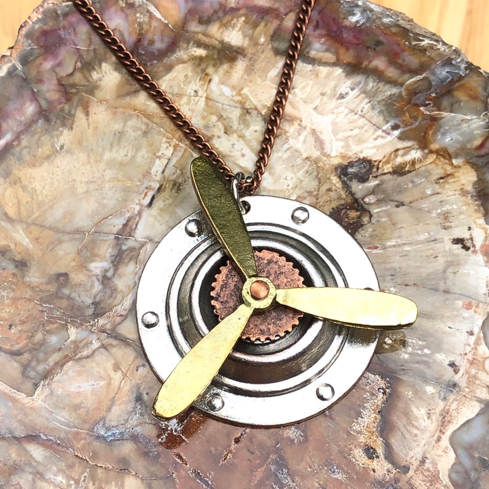 18” Necklace with Propeller pendant